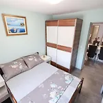 Two Bedroom Sunset Appartamento Vir