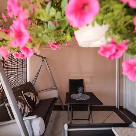 דירה Two Bedroom Sunset ויר